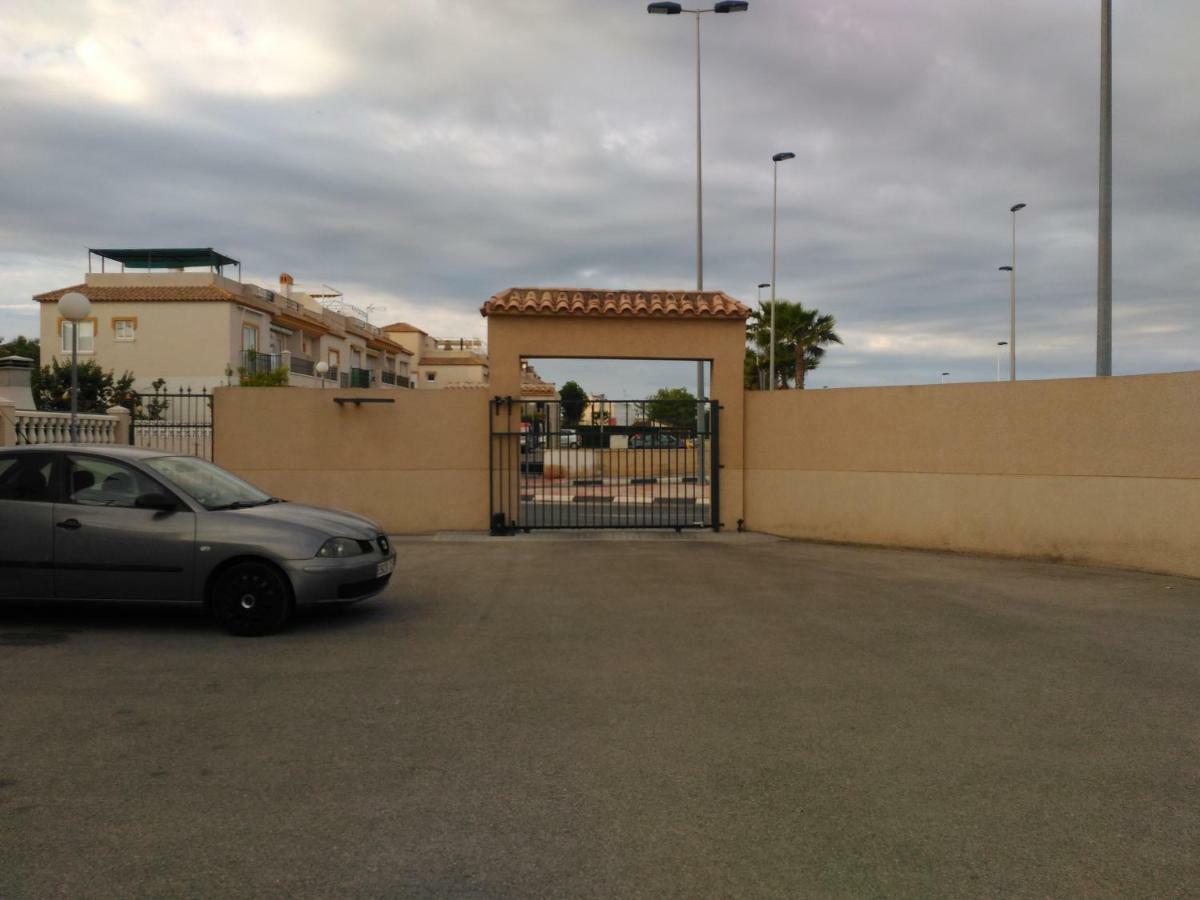 Apartement A La Mata Торевиеха Екстериор снимка
