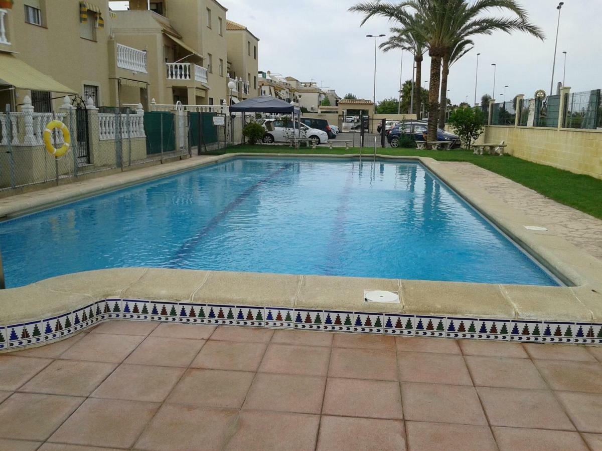 Apartement A La Mata Торевиеха Екстериор снимка